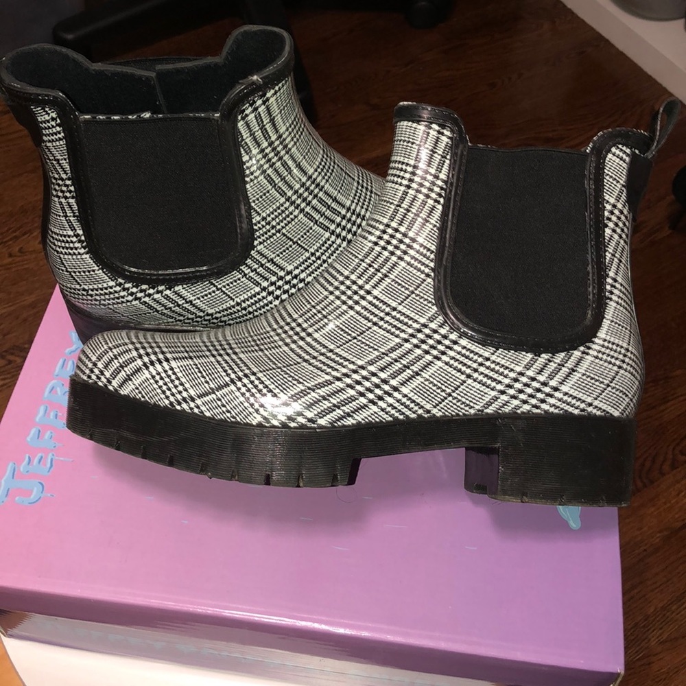 Rain boots